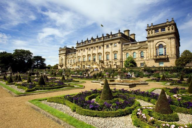exterior of harewood house and surrounding gardens