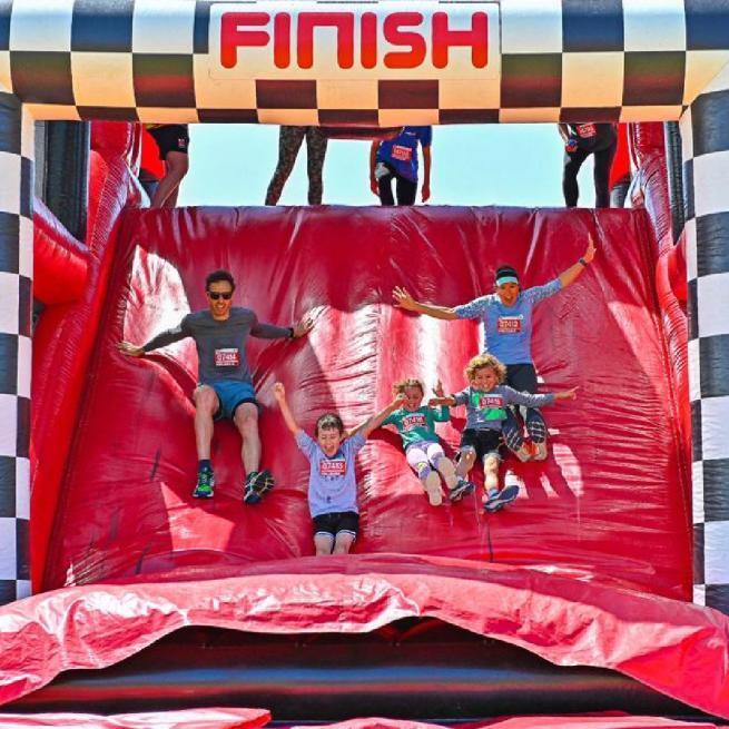 Finish line inflatable 5km