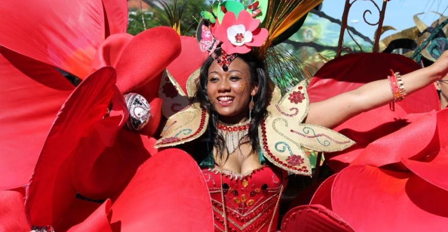 carnival queen in red