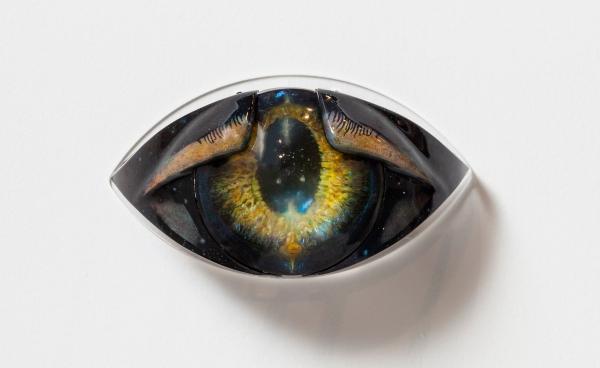 The Universe in Yor Eyes by Luis Enrique Zela-Koort. Epoxy resin, acrylic paint, pigments, aluminium, acrylic.