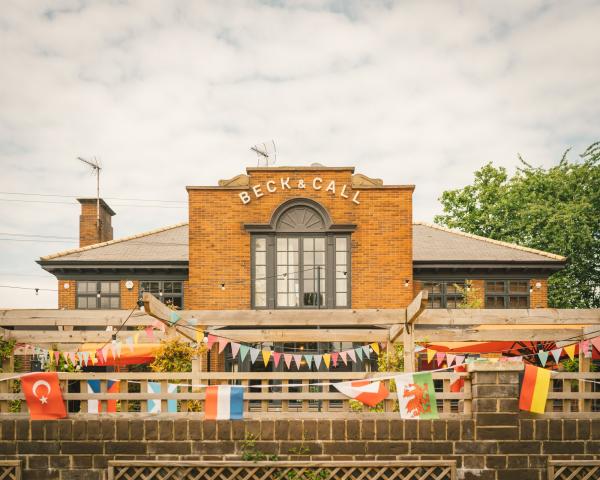 Outside of the Beck and Call pub in Meanwood