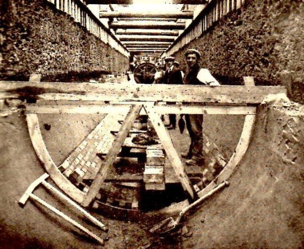 Sewer construction in Leeds in the 1920s