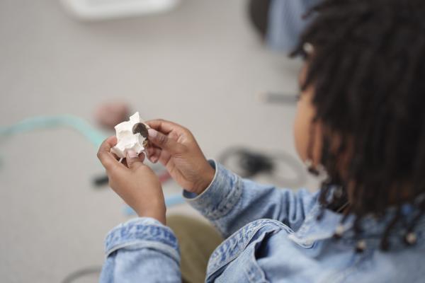 Arts participation activity at a arts gallery with child participation.