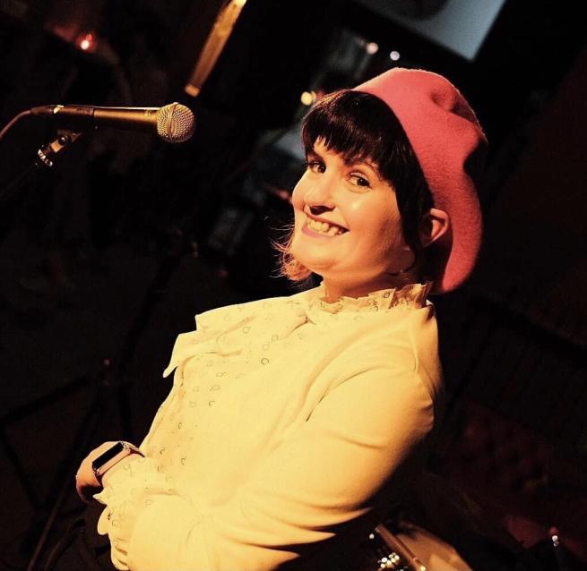 Jenny Chamberlain sings