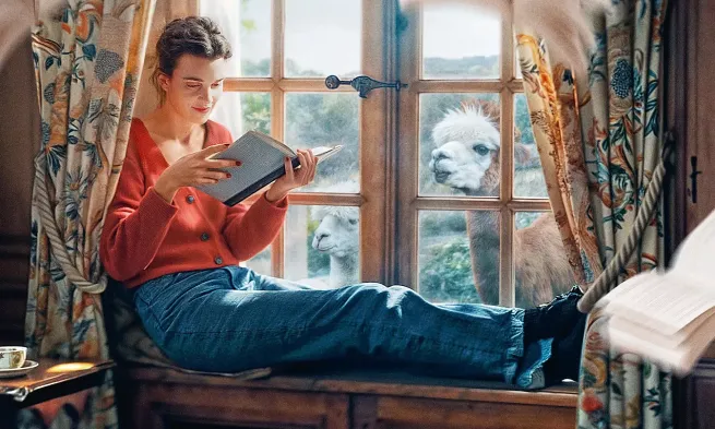 A still from the film "Jane Austen Wrecked My Life"