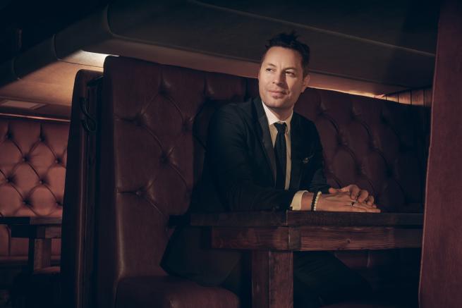 FRIDAY UNPLUGGED A NIGHT WITH PAUL PASHLEY