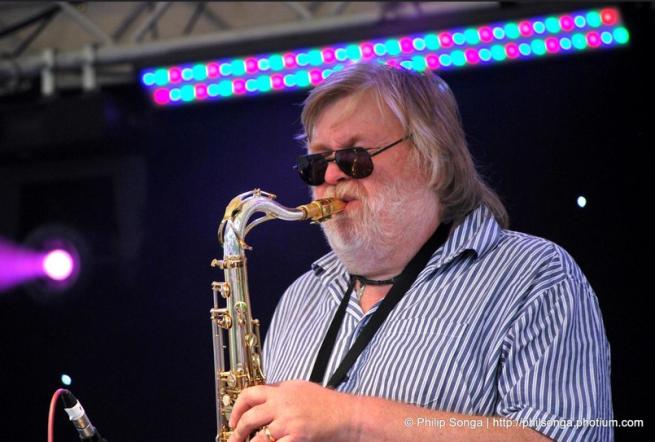 Rod Mason playing saxophone