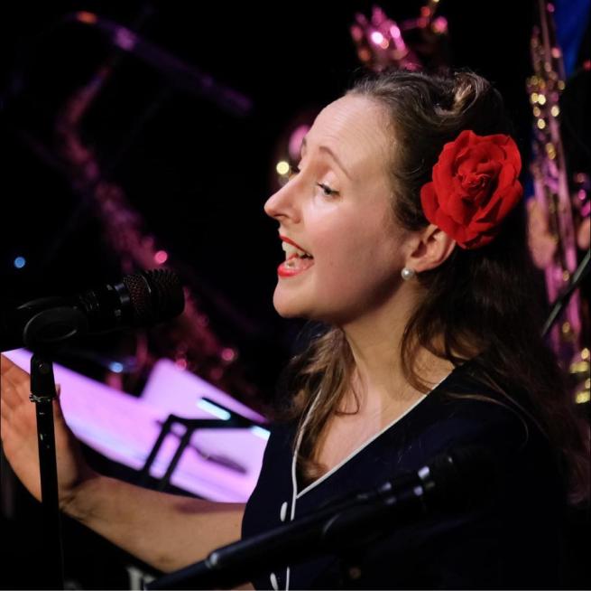 Tess Smith singing 