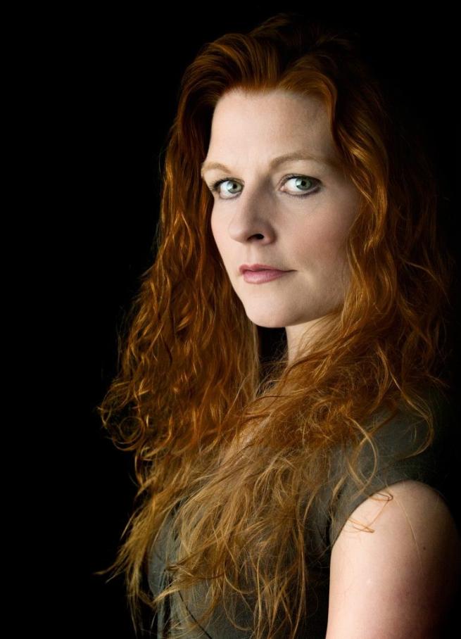 Singer Zoe Gilby 
