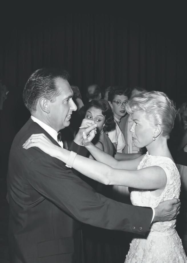 Doris Day dancing