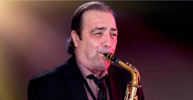 Greg Abate playing saxophone 