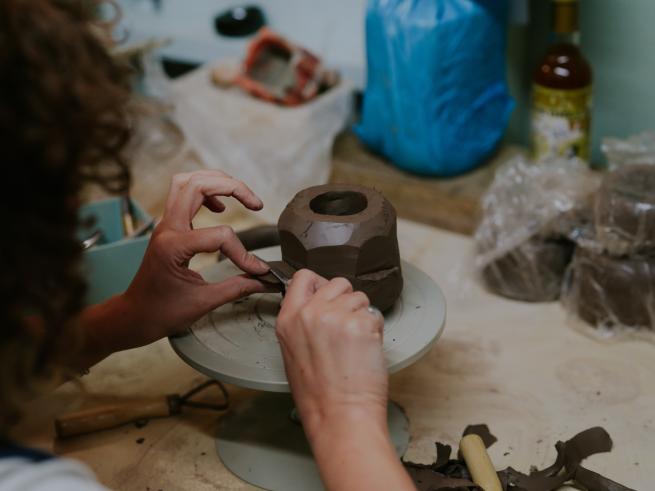 An image of clay being carved by an artist taking part in Leeds Open Studios