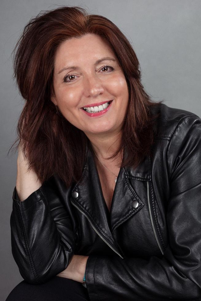 Author Suzan Holder