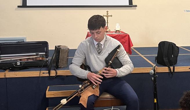 Irish pipes or 'uilleann (elbow) pipes'