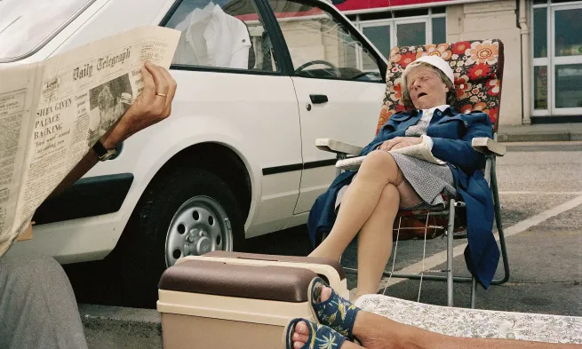 A still from the film "Martin Parr: In Conversation"