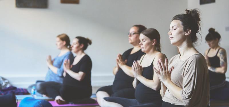 Live Streaming - Pregnancy Yoga