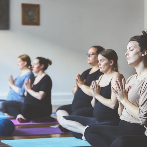Live Streaming - Pregnancy Yoga