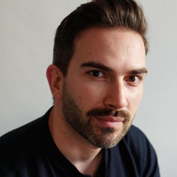 Author Tim Glister