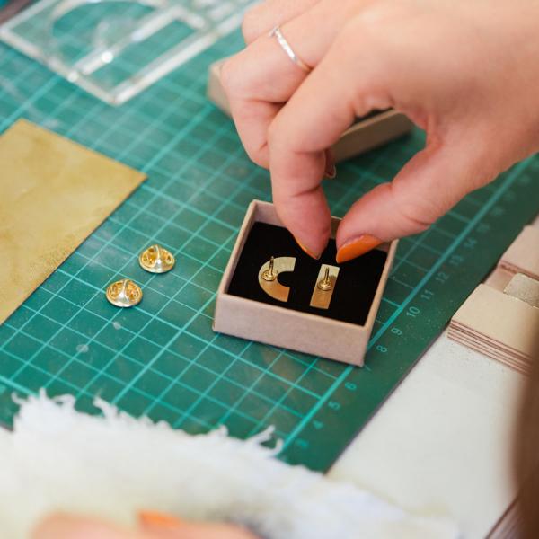 Beginners Brass Pin Badge Making Class