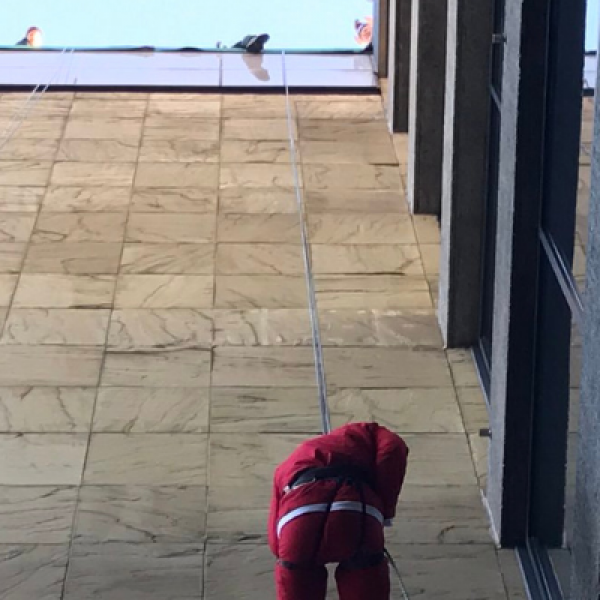 Santa Abseil